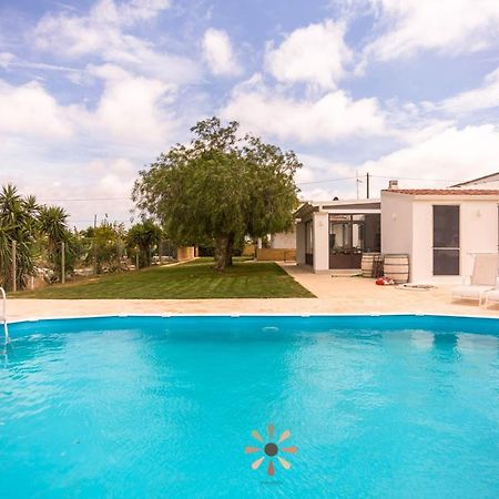 Agriturismo tenuta Margherita Torre Lapillo Bagian luar foto