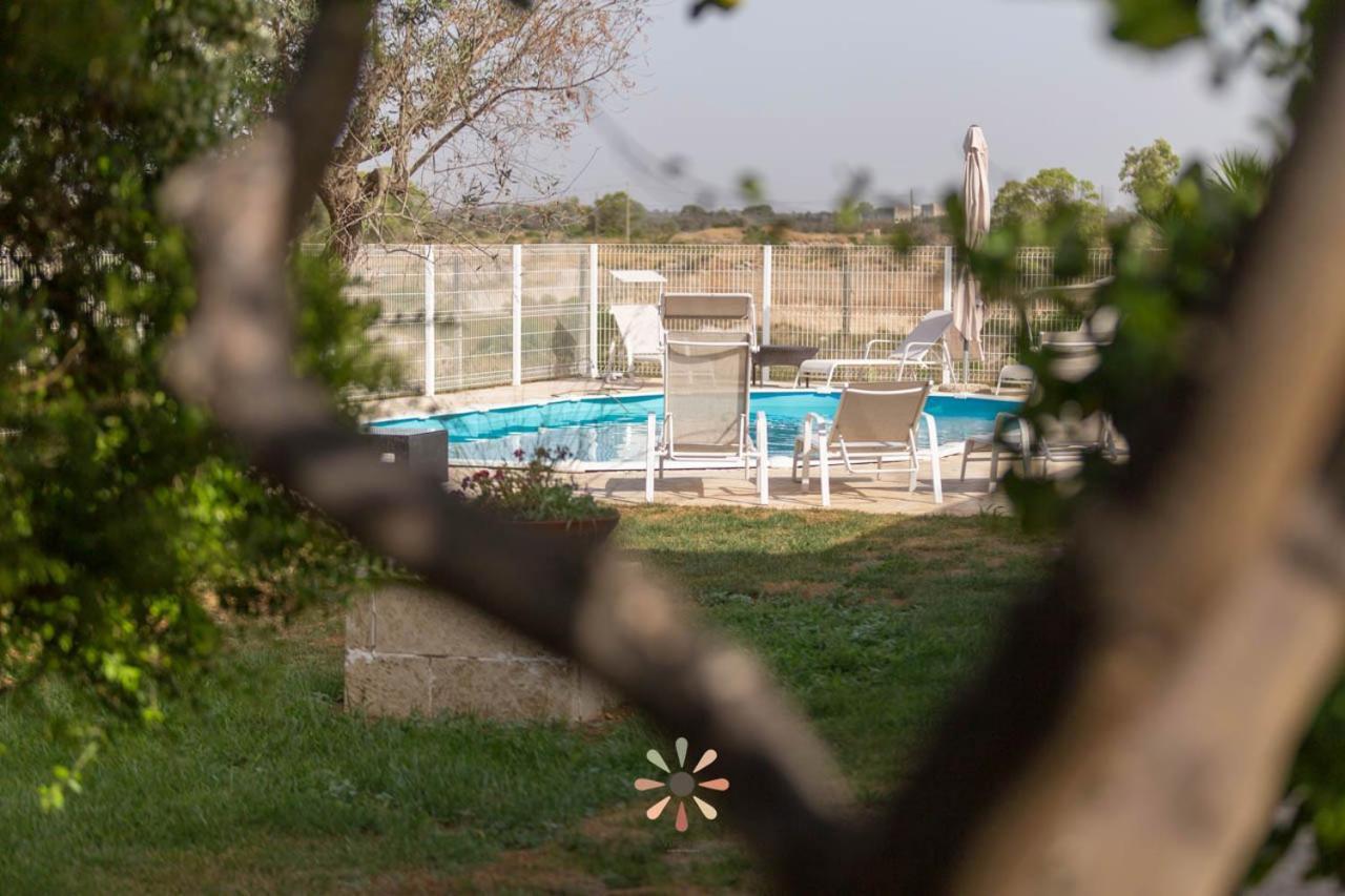 Agriturismo tenuta Margherita Torre Lapillo Bagian luar foto